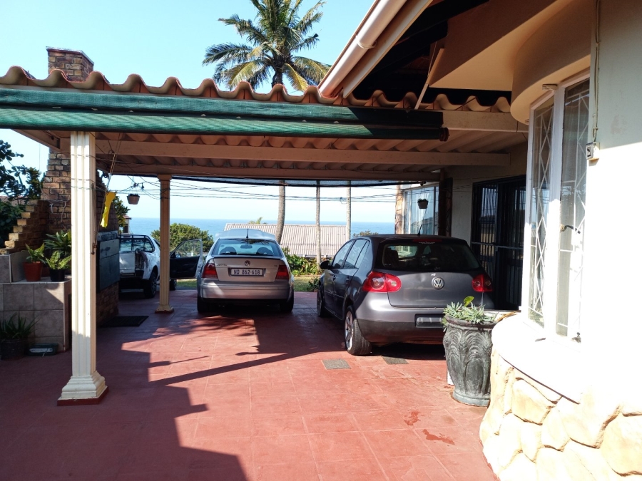 5 Bedroom Property for Sale in Lawrence Rocks KwaZulu-Natal
