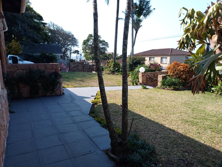 5 Bedroom Property for Sale in Lawrence Rocks KwaZulu-Natal