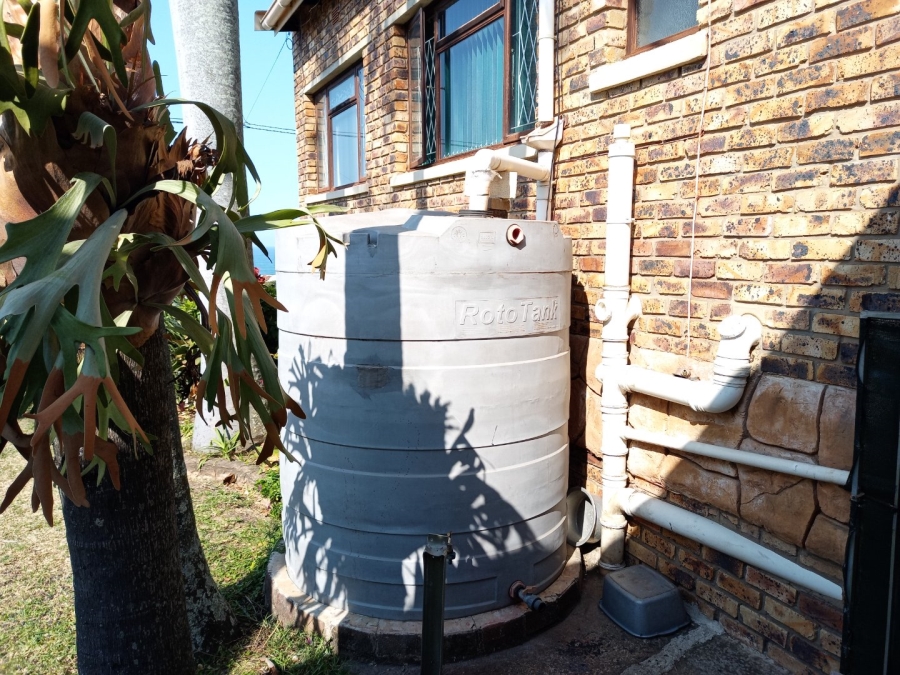 5 Bedroom Property for Sale in Lawrence Rocks KwaZulu-Natal