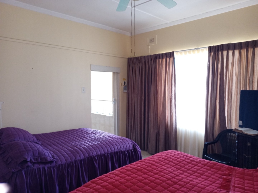 5 Bedroom Property for Sale in Lawrence Rocks KwaZulu-Natal