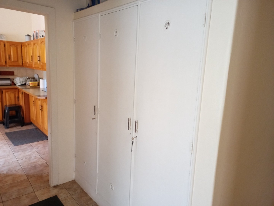 5 Bedroom Property for Sale in Lawrence Rocks KwaZulu-Natal