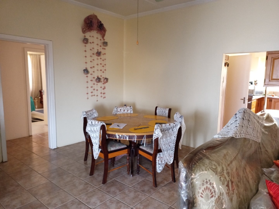 5 Bedroom Property for Sale in Lawrence Rocks KwaZulu-Natal