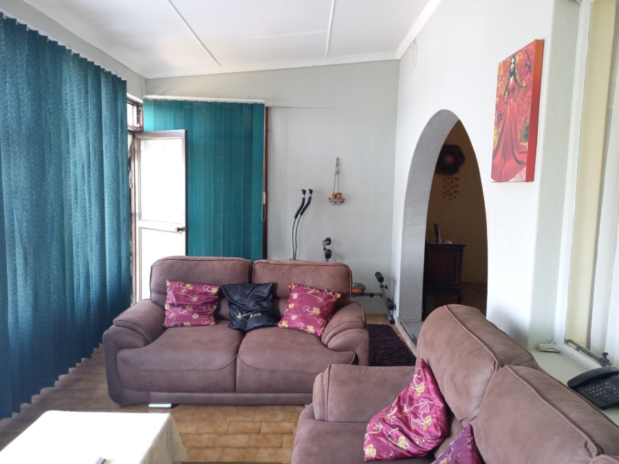 5 Bedroom Property for Sale in Lawrence Rocks KwaZulu-Natal