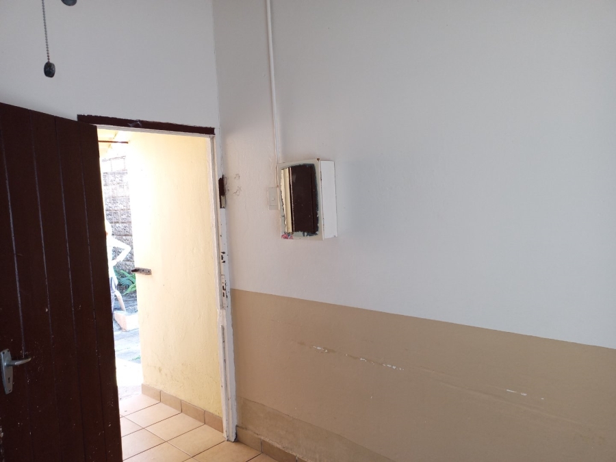 5 Bedroom Property for Sale in Lawrence Rocks KwaZulu-Natal