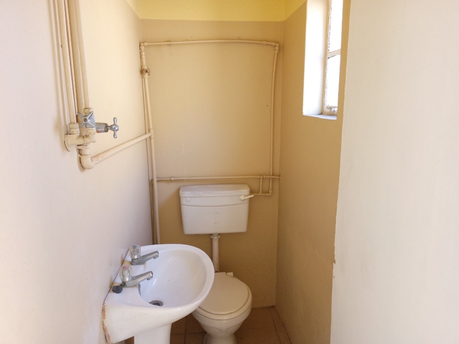 5 Bedroom Property for Sale in Lawrence Rocks KwaZulu-Natal