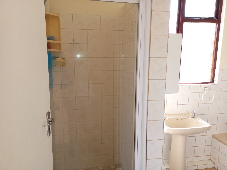 5 Bedroom Property for Sale in Lawrence Rocks KwaZulu-Natal