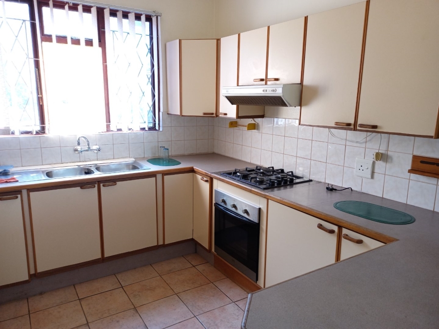 5 Bedroom Property for Sale in Lawrence Rocks KwaZulu-Natal