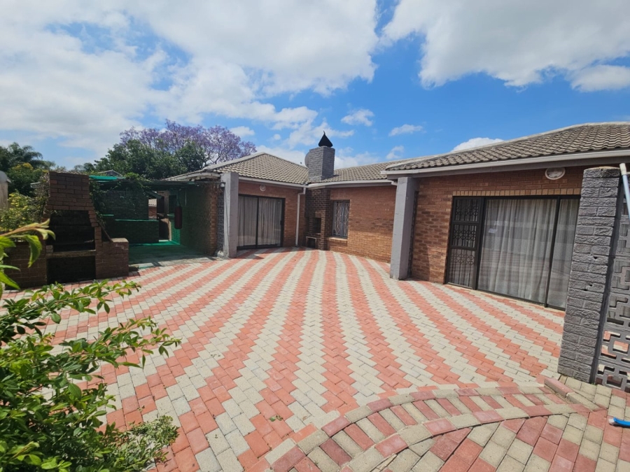 3 Bedroom Property for Sale in Arborpark KwaZulu-Natal