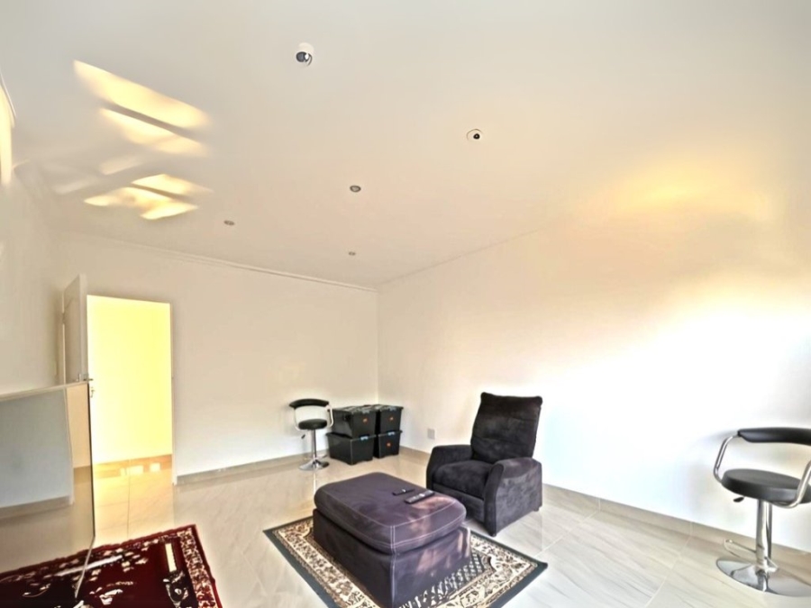 7 Bedroom Property for Sale in Stanger Manor KwaZulu-Natal