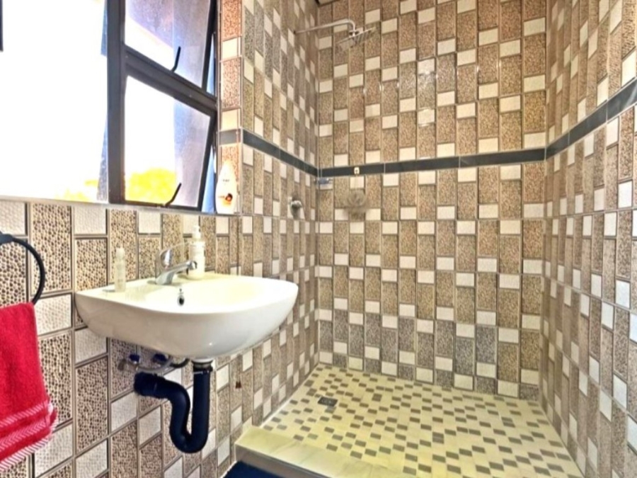 7 Bedroom Property for Sale in Stanger Manor KwaZulu-Natal
