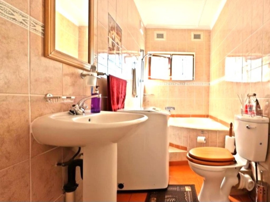7 Bedroom Property for Sale in Stanger Manor KwaZulu-Natal