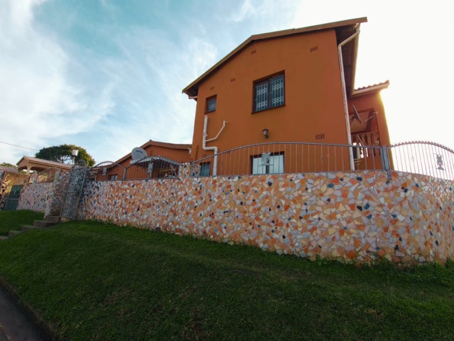 6 Bedroom Property for Sale in Gledhow KwaZulu-Natal