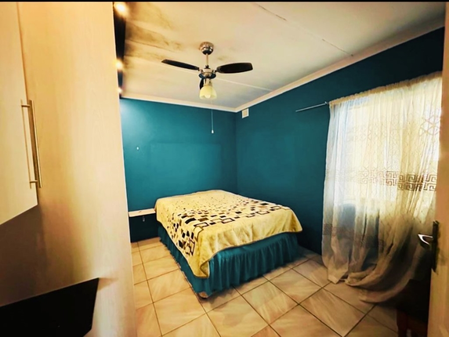 6 Bedroom Property for Sale in Gledhow KwaZulu-Natal
