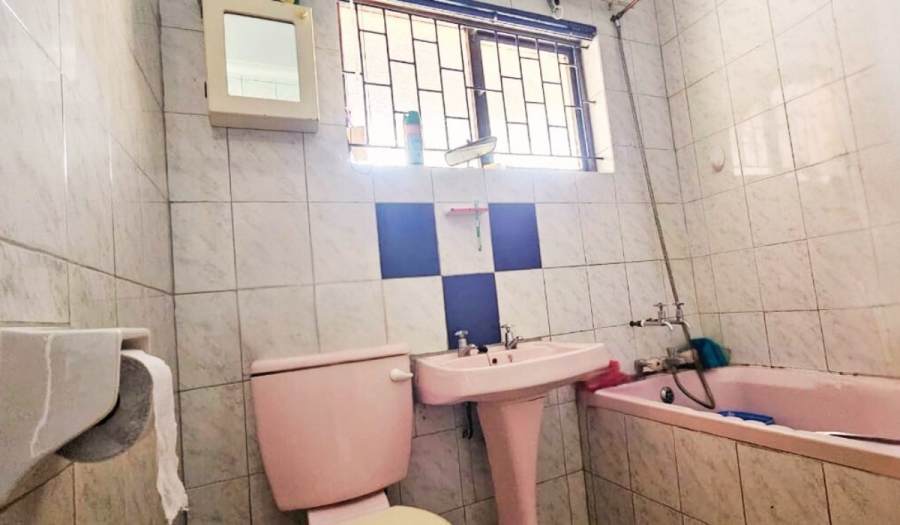 2 Bedroom Property for Sale in Stanger Manor KwaZulu-Natal