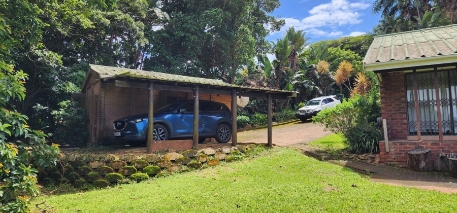 3 Bedroom Property for Sale in Umtentweni KwaZulu-Natal