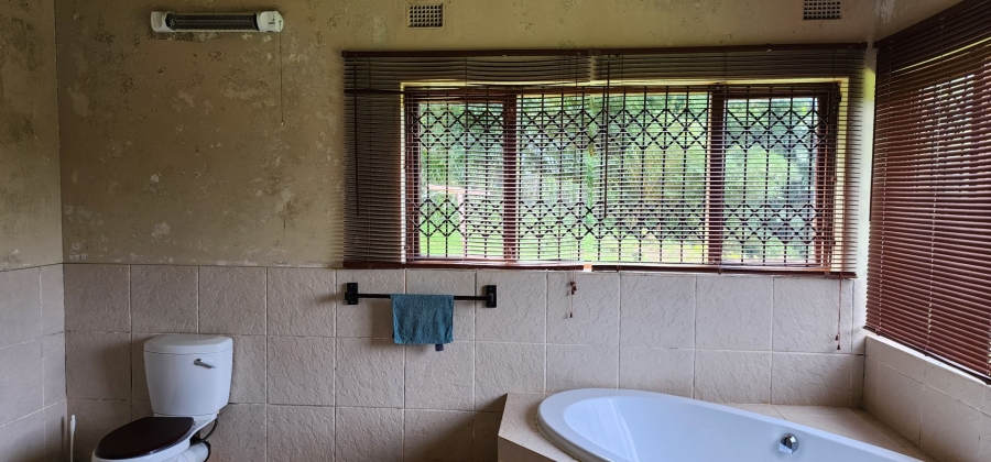 3 Bedroom Property for Sale in Umtentweni KwaZulu-Natal