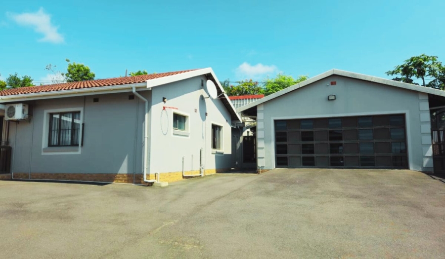 6 Bedroom Property for Sale in Stanger Manor KwaZulu-Natal