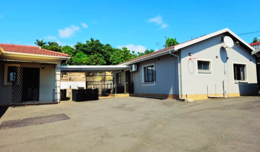 6 Bedroom Property for Sale in Stanger Manor KwaZulu-Natal