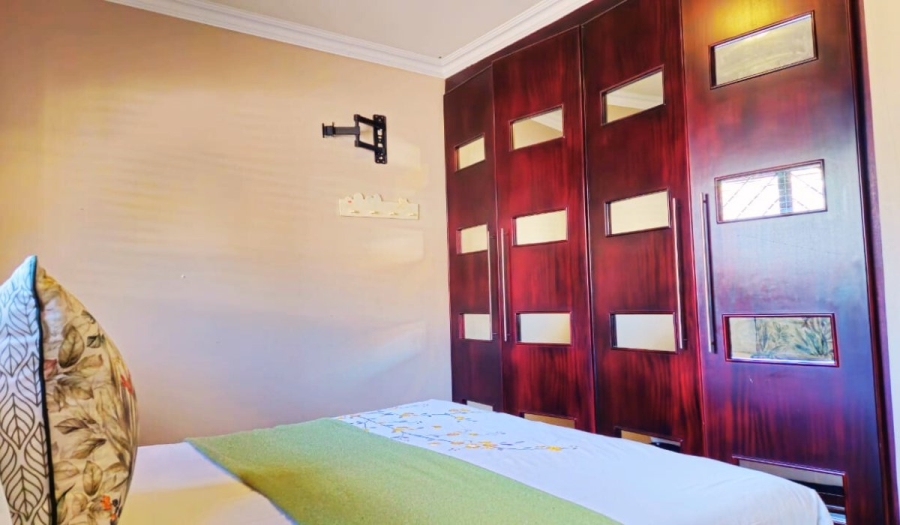6 Bedroom Property for Sale in Stanger Manor KwaZulu-Natal