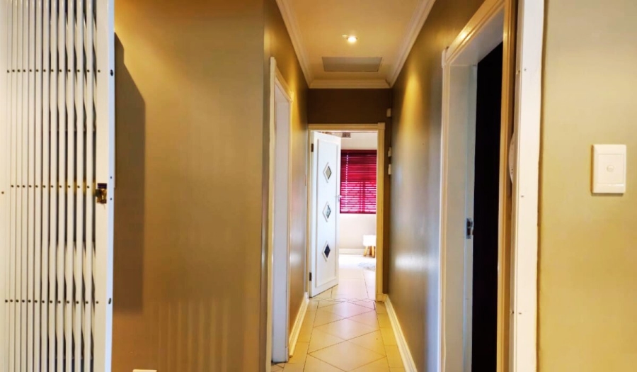 6 Bedroom Property for Sale in Stanger Manor KwaZulu-Natal