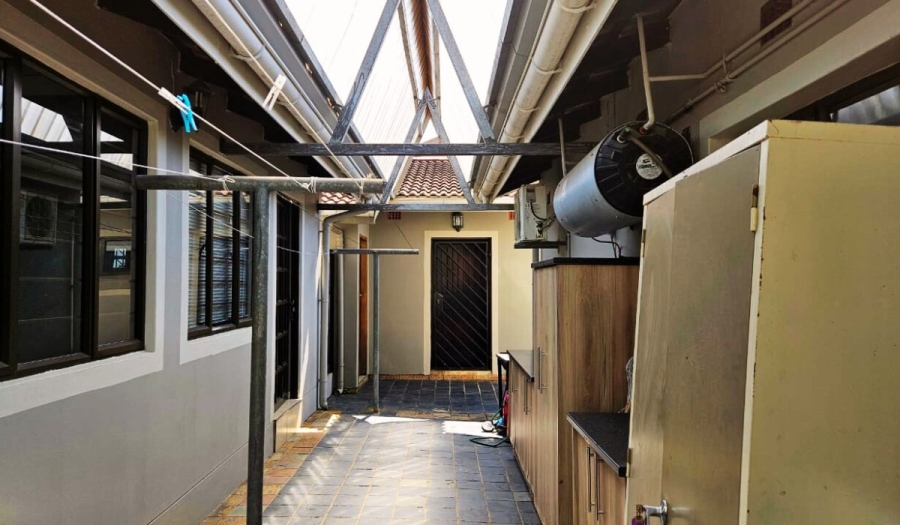 6 Bedroom Property for Sale in Stanger Manor KwaZulu-Natal