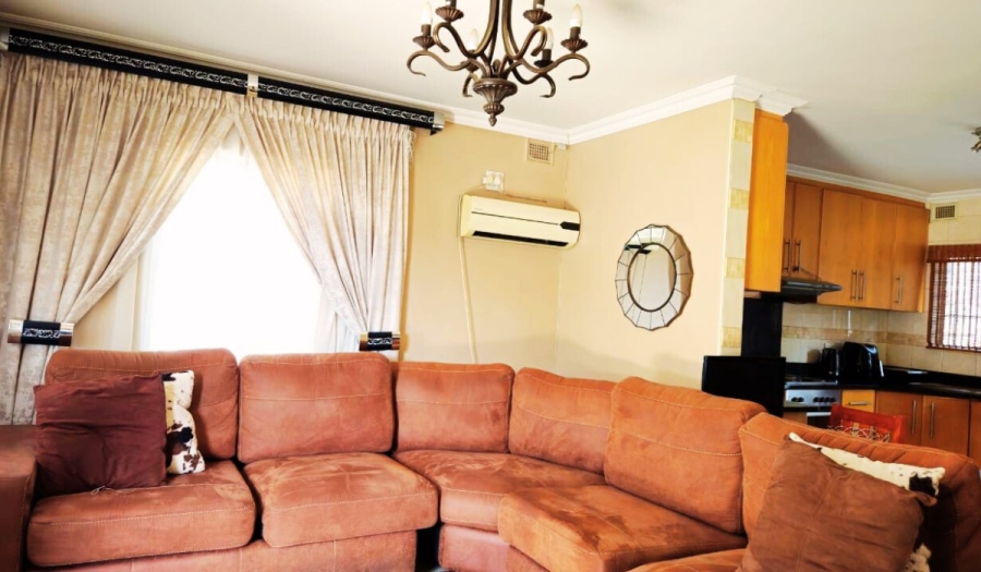 6 Bedroom Property for Sale in Stanger Manor KwaZulu-Natal