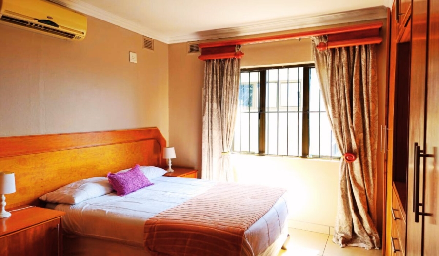 6 Bedroom Property for Sale in Stanger Manor KwaZulu-Natal