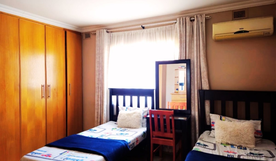 6 Bedroom Property for Sale in Stanger Manor KwaZulu-Natal