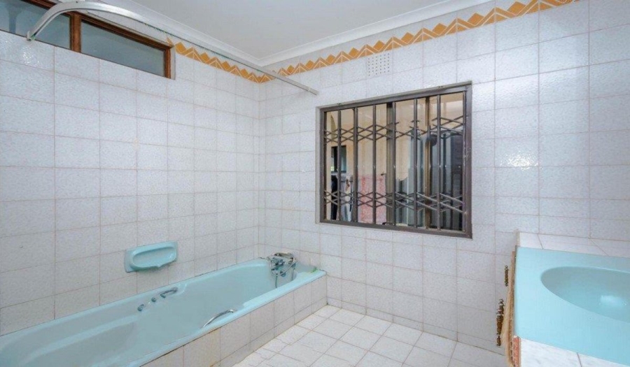 5 Bedroom Property for Sale in Stanger Manor KwaZulu-Natal