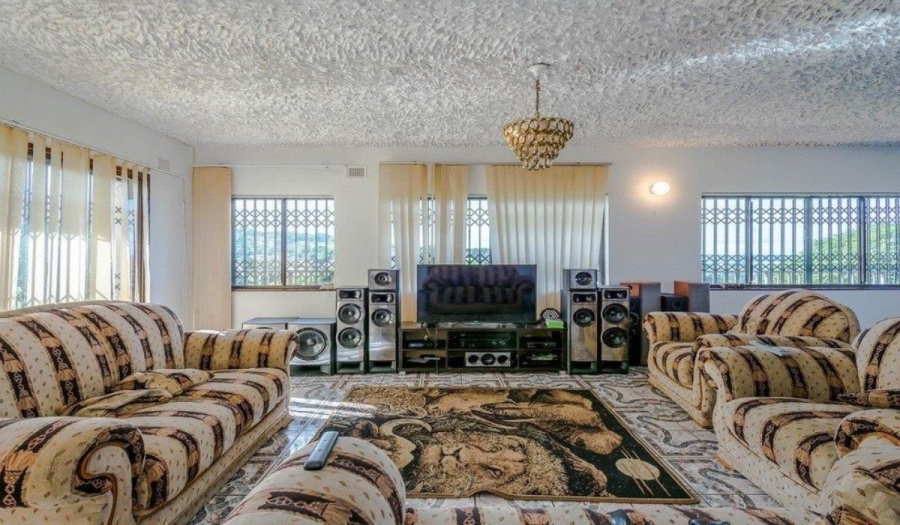 5 Bedroom Property for Sale in Stanger Manor KwaZulu-Natal