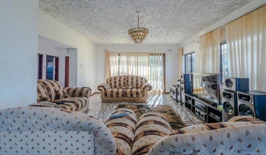 5 Bedroom Property for Sale in Stanger Manor KwaZulu-Natal