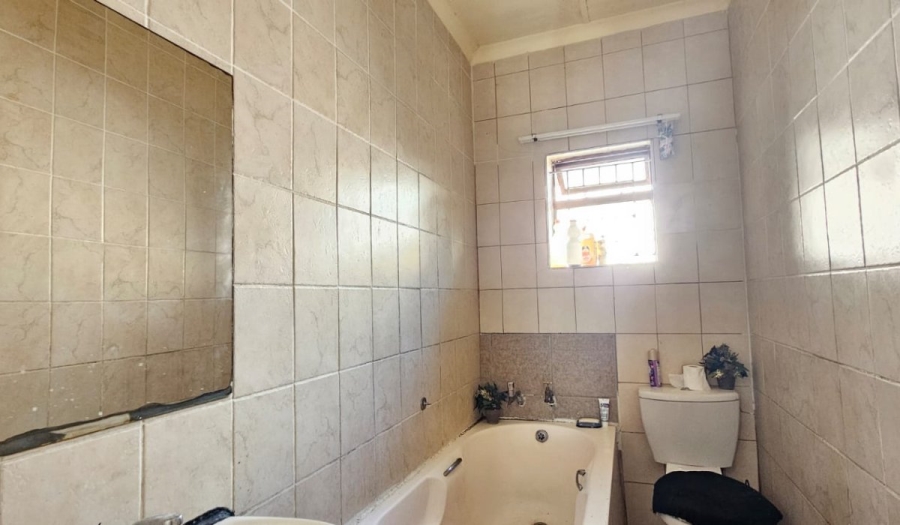 2 Bedroom Property for Sale in Townview KwaZulu-Natal