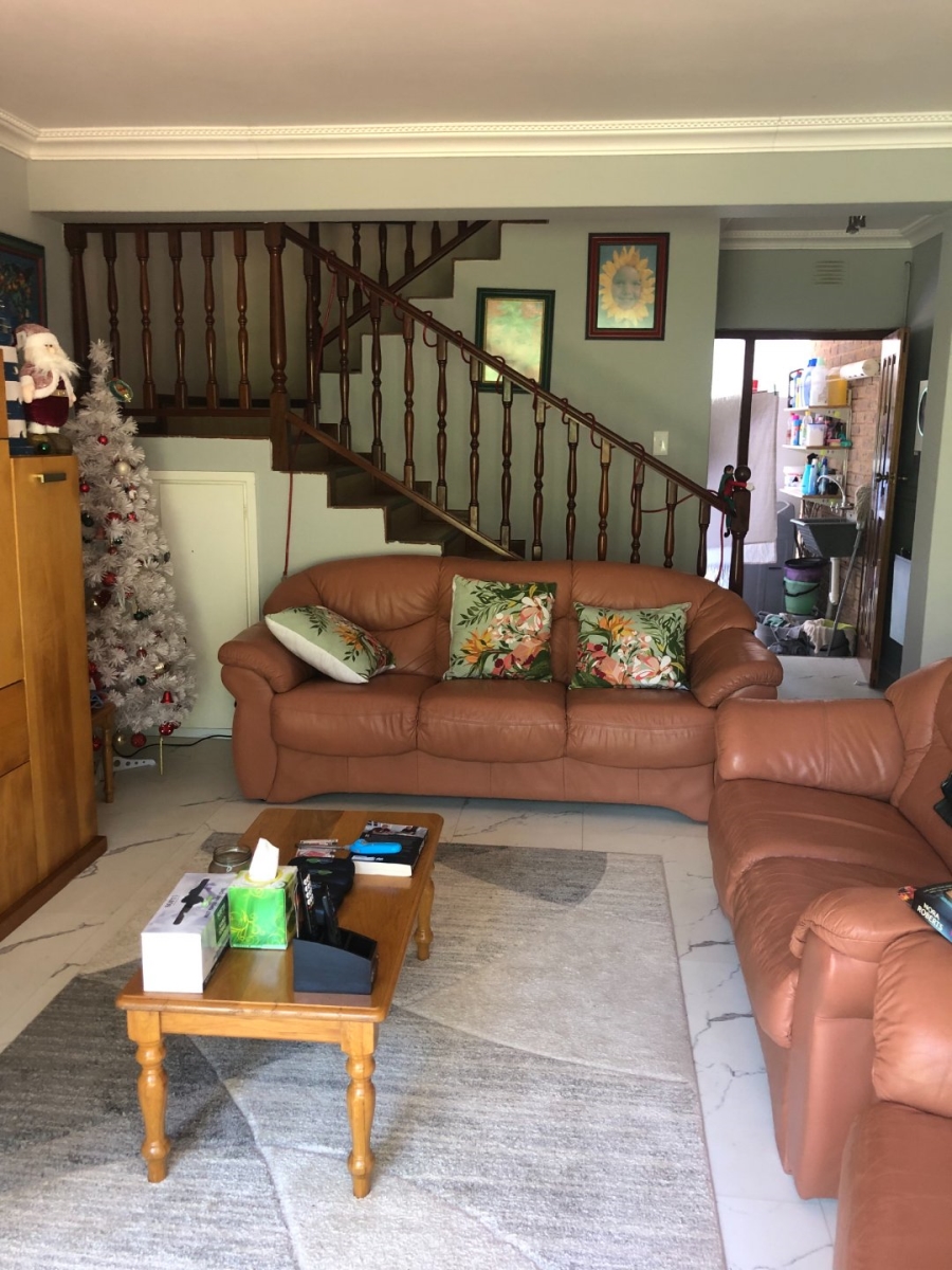 3 Bedroom Property for Sale in Southport KwaZulu-Natal