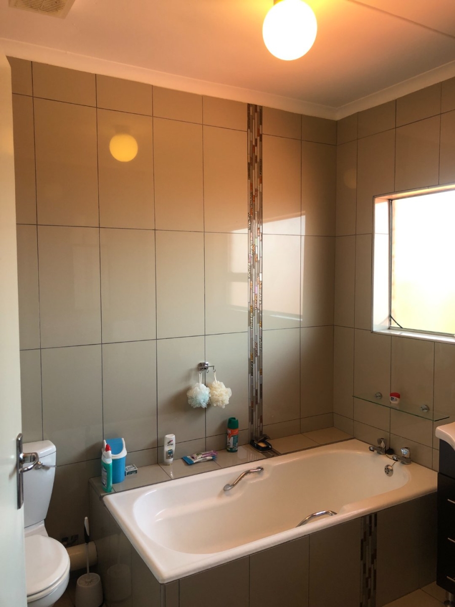 3 Bedroom Property for Sale in Southport KwaZulu-Natal
