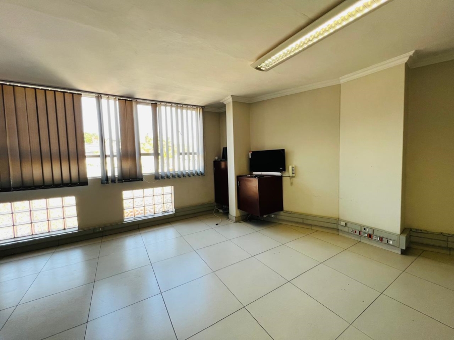 To Let commercial Property for Rent in Springfield KwaZulu-Natal