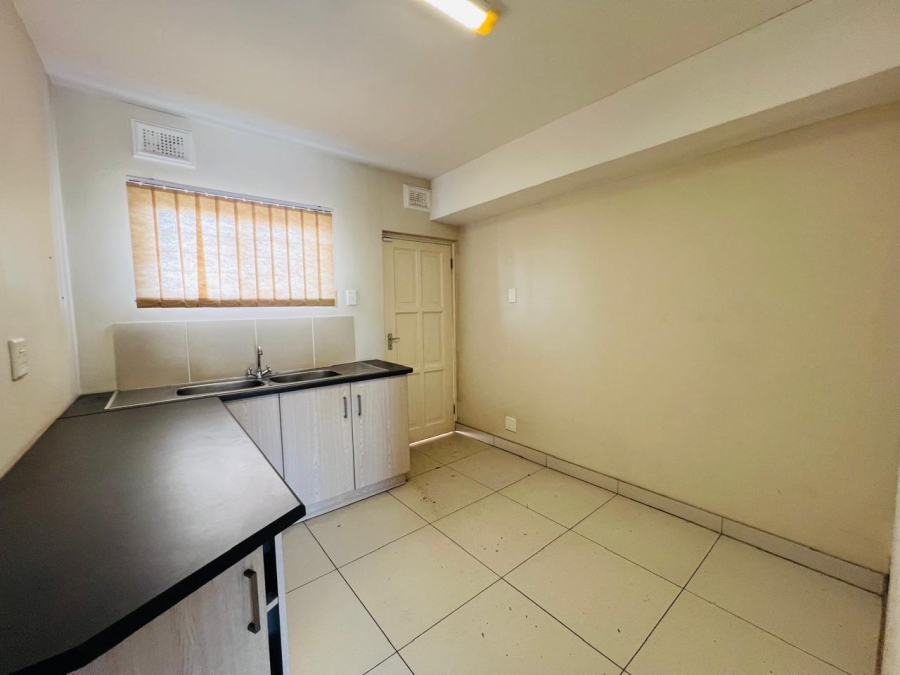 To Let commercial Property for Rent in Springfield KwaZulu-Natal