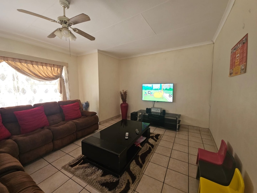 4 Bedroom Property for Sale in Ncandu Park KwaZulu-Natal