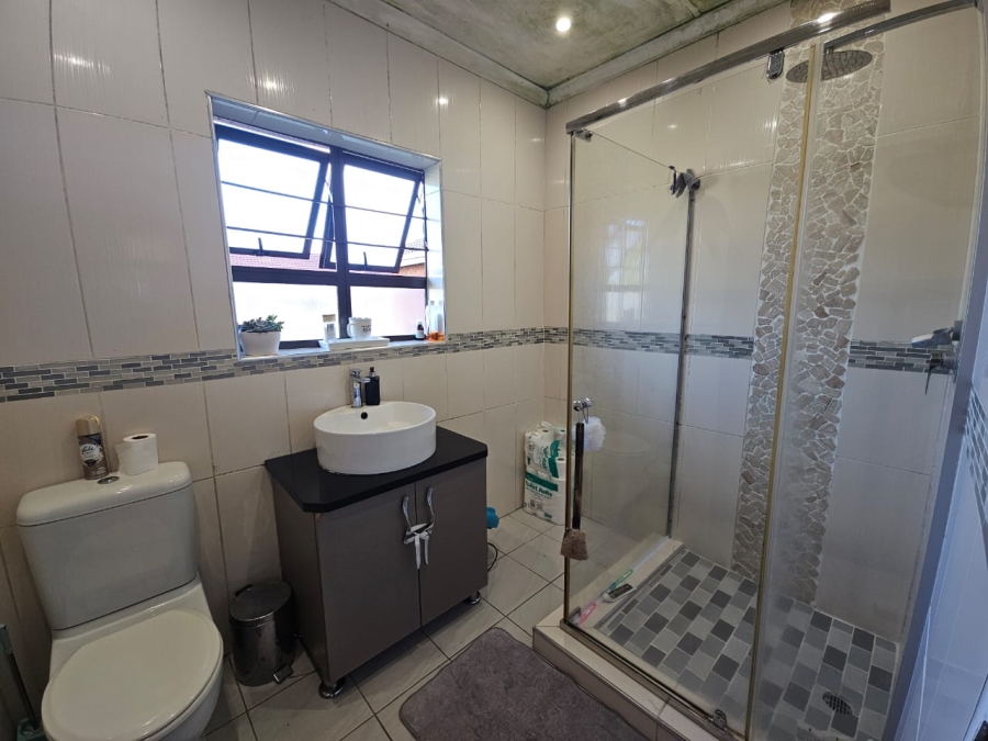 3 Bedroom Property for Sale in Pioneer Park KwaZulu-Natal