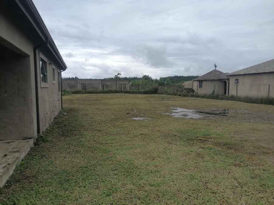 5 Bedroom Property for Sale in Esikhawini KwaZulu-Natal