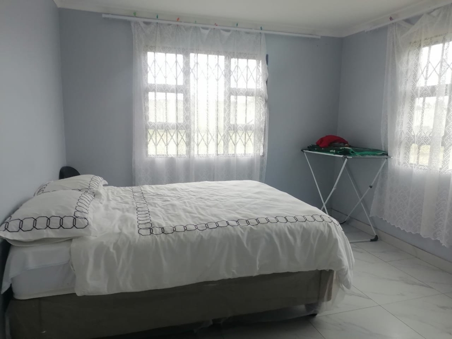 5 Bedroom Property for Sale in Esikhawini KwaZulu-Natal