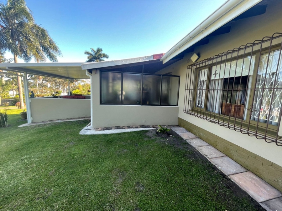 3 Bedroom Property for Sale in Uvongo KwaZulu-Natal