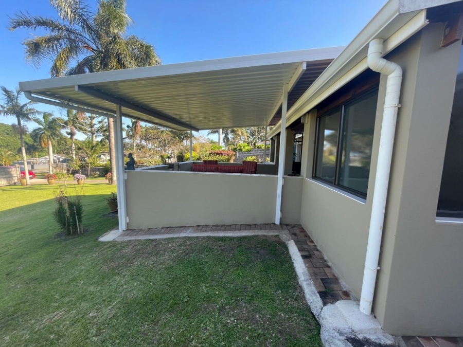 3 Bedroom Property for Sale in Uvongo KwaZulu-Natal