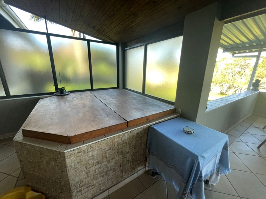 3 Bedroom Property for Sale in Uvongo KwaZulu-Natal