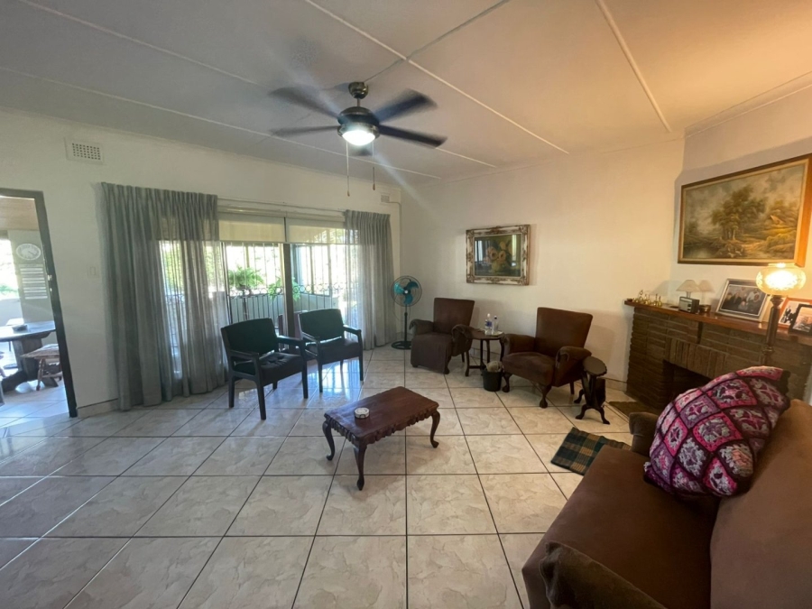 3 Bedroom Property for Sale in Uvongo KwaZulu-Natal