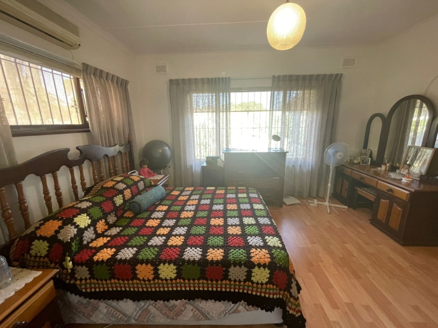 3 Bedroom Property for Sale in Uvongo KwaZulu-Natal