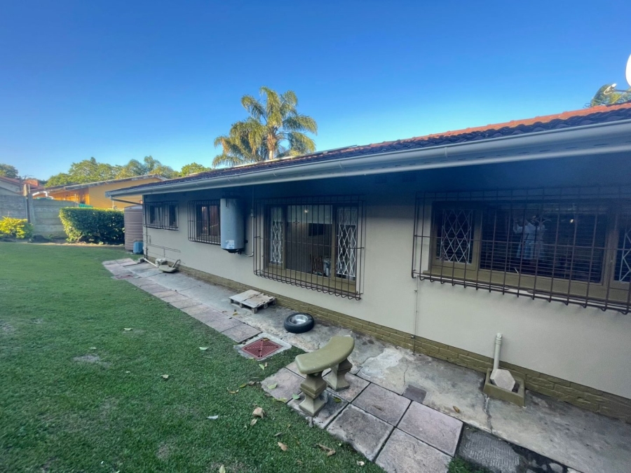 3 Bedroom Property for Sale in Uvongo KwaZulu-Natal