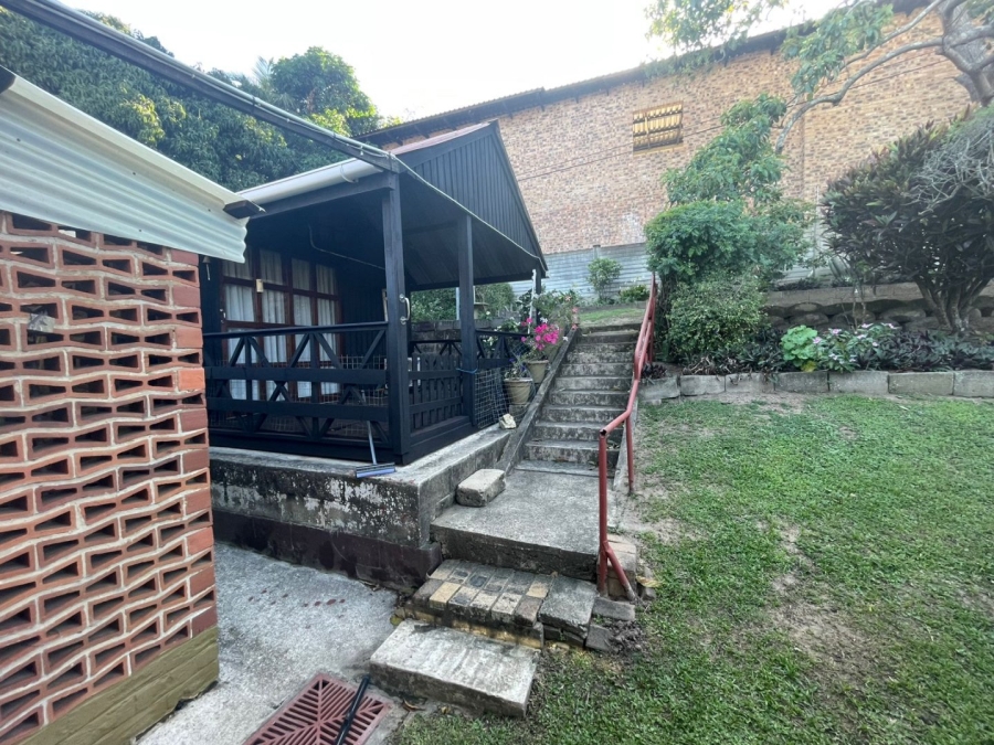 3 Bedroom Property for Sale in Uvongo KwaZulu-Natal