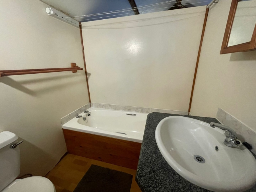 3 Bedroom Property for Sale in Uvongo KwaZulu-Natal