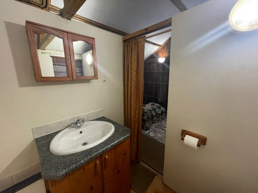 3 Bedroom Property for Sale in Uvongo KwaZulu-Natal