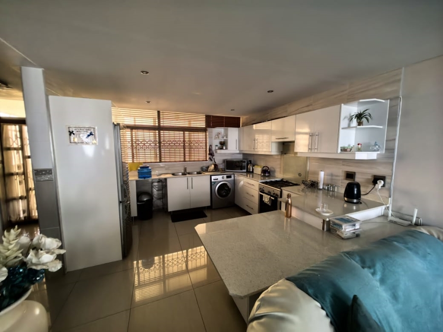2 Bedroom Property for Sale in North Beach KwaZulu-Natal
